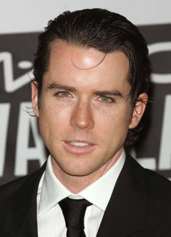 Фото - Кристиан Кэмпбелл: 348x483 / 26 Кб