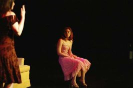 Фото - Дженнифер Холл: 266x177 / 7 Кб