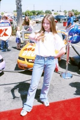 Фото - Мишель Трахтенберг: 266x400 / 31 Кб