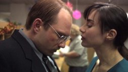 Фото - Кристиан Слэйтер: 253x142 / 9 Кб