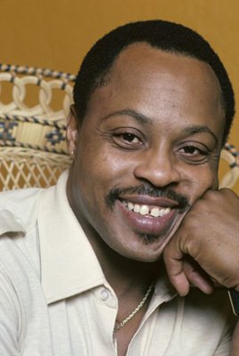 Фото - Роджер Э. Мосли: 269x400 / 21 Кб