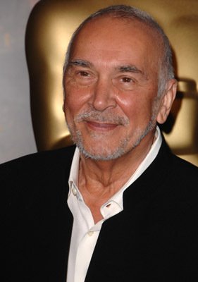 Фото - Фрэнк Ланджелла: 281x400 / 17 Кб