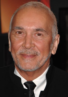 Фото - Фрэнк Ланджелла: 281x400 / 18 Кб