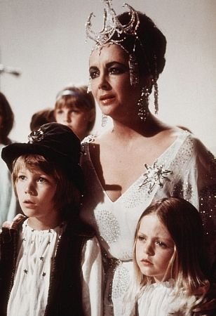 Фото - Пэтси Кэнзит: 308x450 / 31 Кб