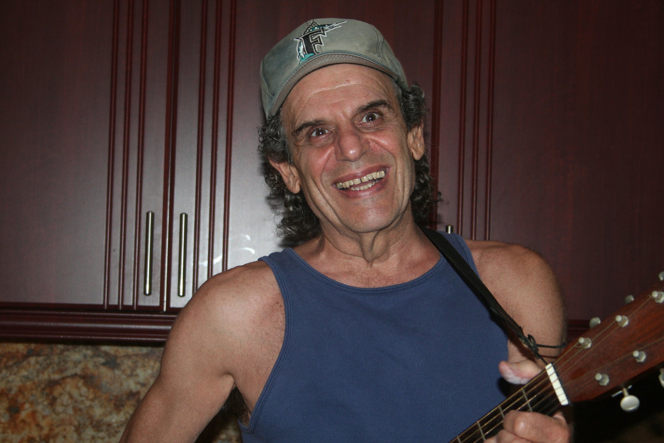 Фото - Джей Разумны: 2304x1536 / 430 Кб