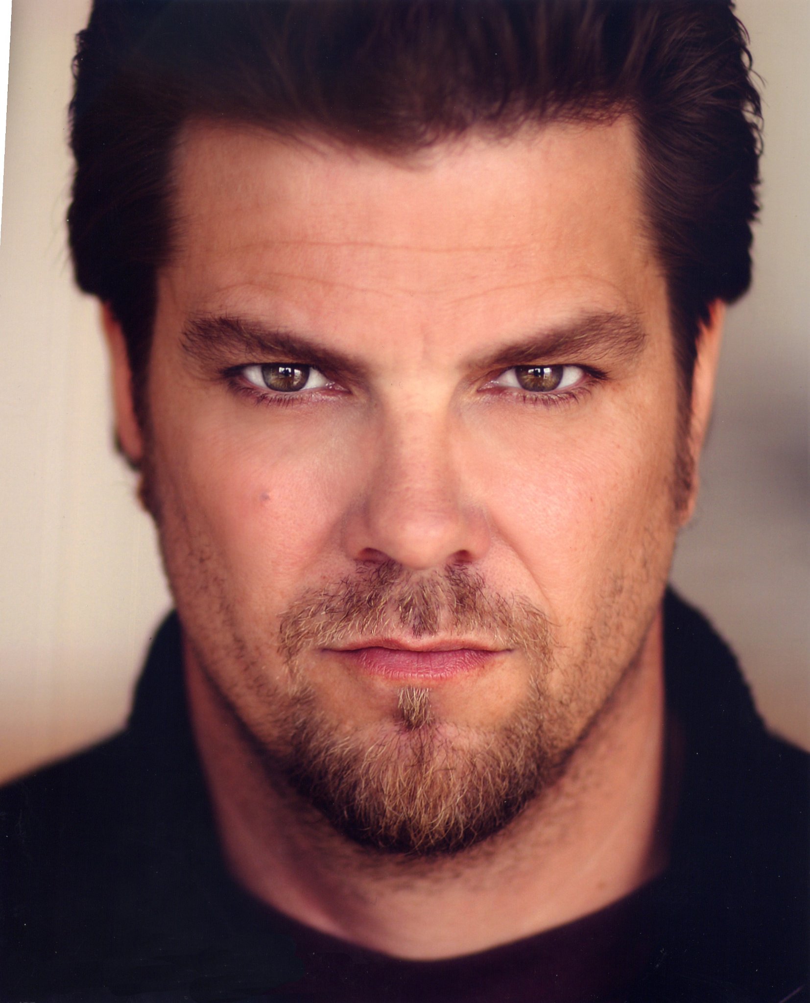 Фото - Скотт Лит: 1654x2048 / 328 Кб