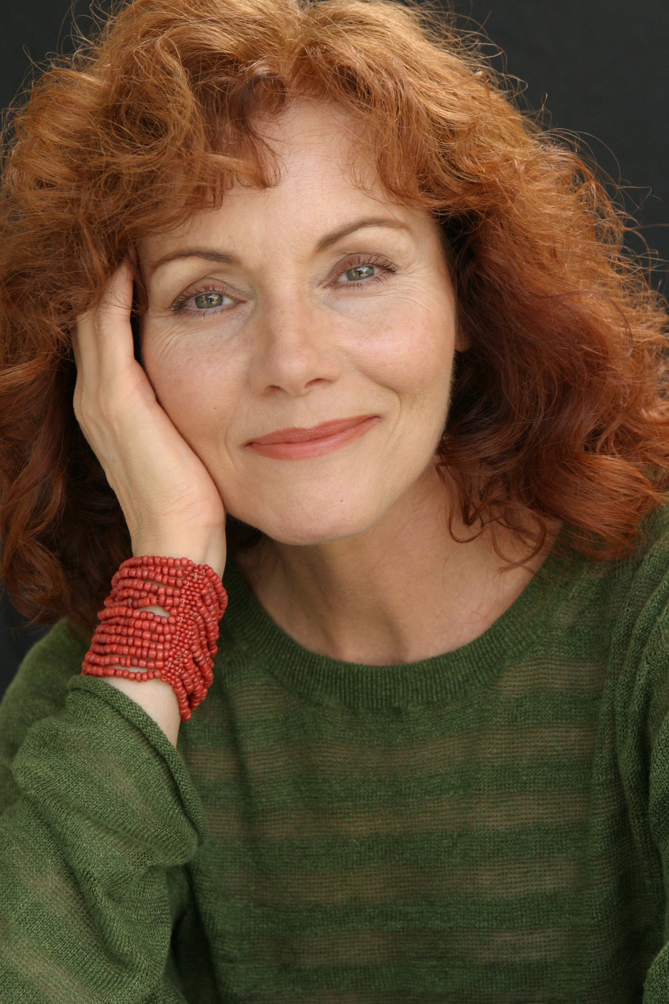 Фото - Керри Кин: 1365x2048 / 476 Кб