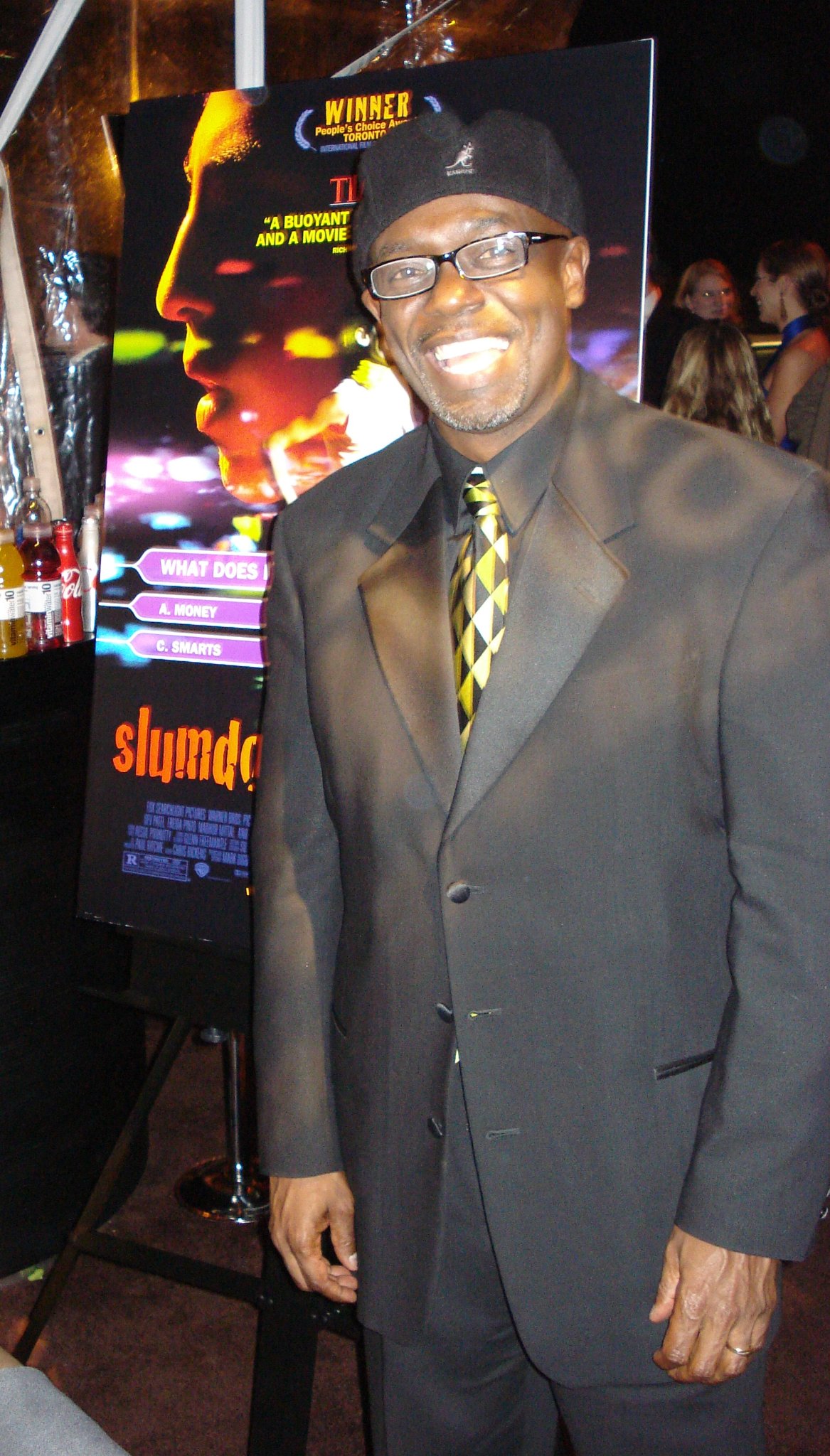 Фото - Карл Джиллиард: 1167x2048 / 434 Кб