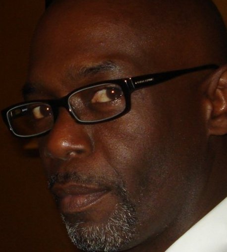 Фото - Карл Джиллиард: 458x508 / 31 Кб