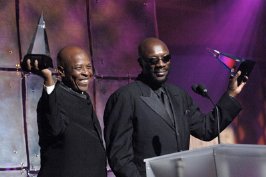 Фото - Айзек Хейз: 266x177 / 12 Кб