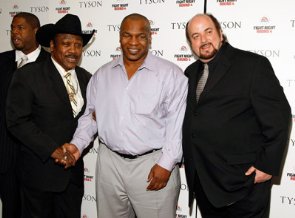 Фото - Джеймс Тобэк: 295x218 / 16 Кб