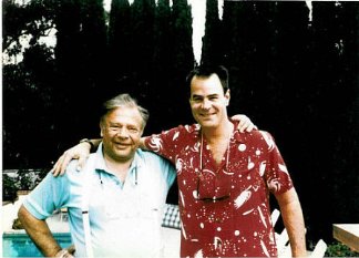 Фото - Дэн Эйкройд: 324x233 / 22 Кб