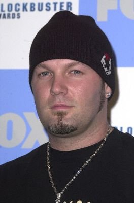 Фото - Фред Дерст: 264x400 / 17 Кб