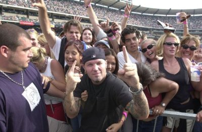 Фото - Фред Дерст: 400x262 / 33 Кб