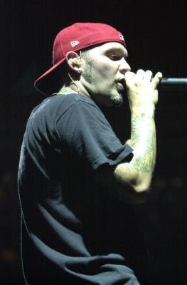 Фото - Фред Дерст: 263x400 / 16 Кб