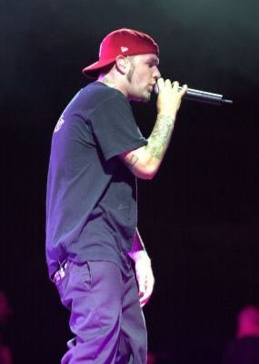 Фото - Фред Дерст: 285x400 / 15 Кб