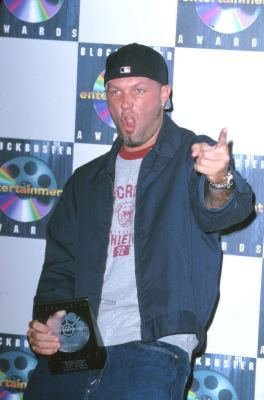 Фото - Фред Дерст: 264x400 / 21 Кб