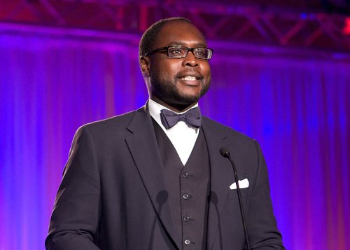 Фото - Квеси Амеяу: 500x357 / 24 Кб