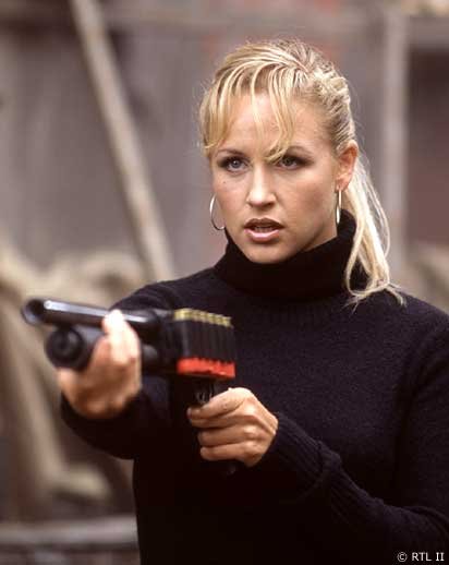 Фото - Эйприл Телек: 412x518 / 24 Кб