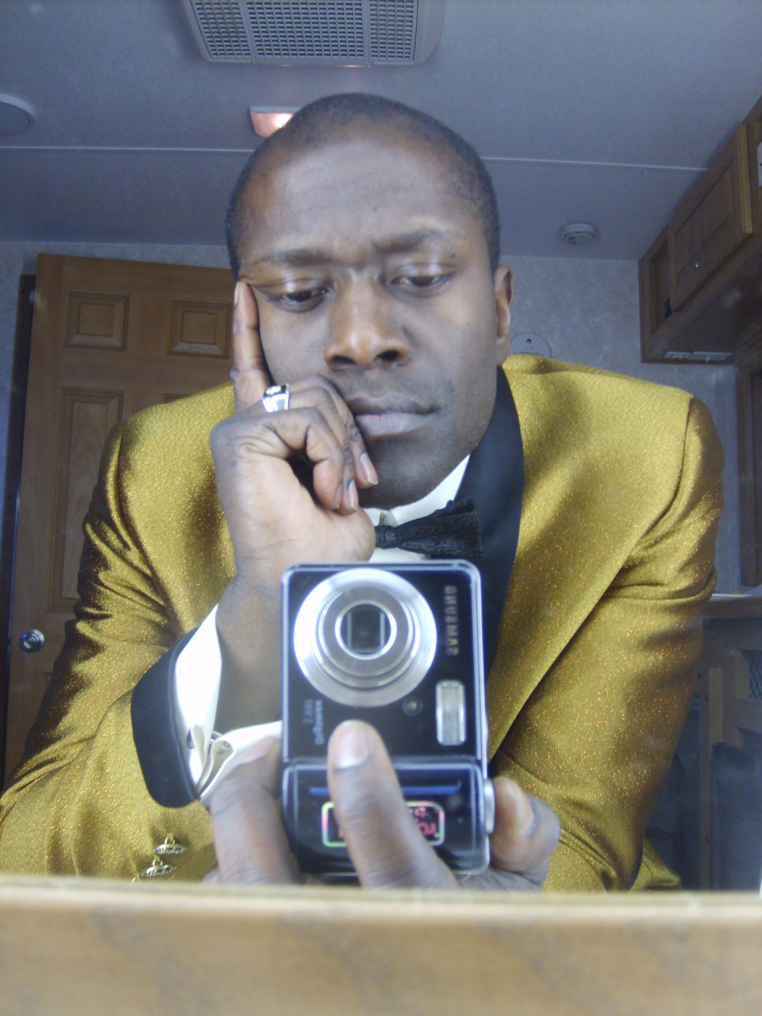 Фото - Рон Селмур: 1536x2048 / 390 Кб