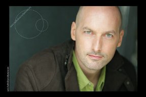 Фото - Ian Marsh: 288x192 / 9 Кб