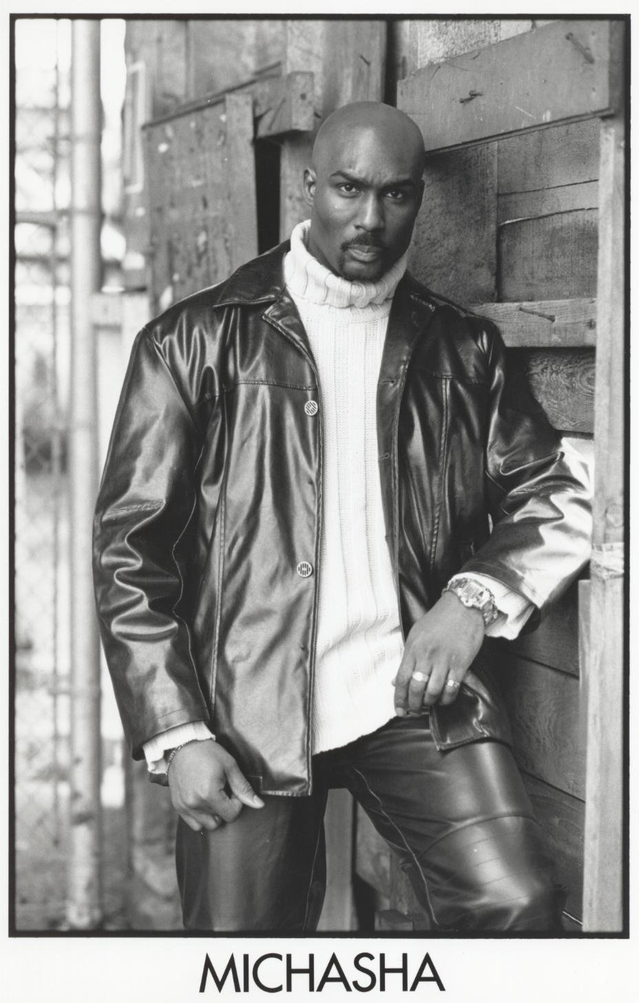 Фото - Мичаша Армстронг: 928x1456 / 182 Кб