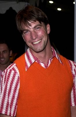 Фото - Чарли О‘Коннелл: 262x400 / 21 Кб