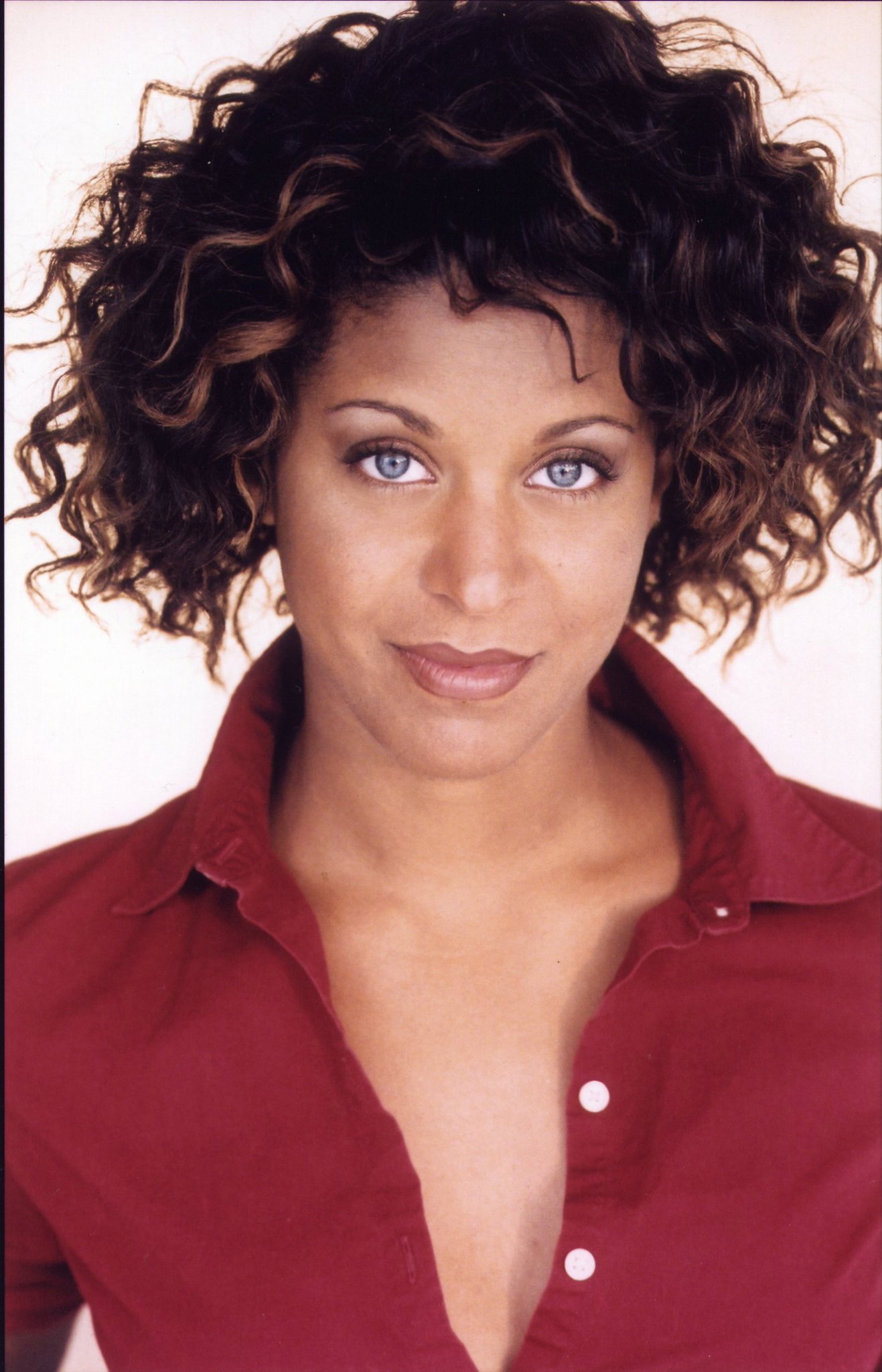 Фото - Сьюзан Дэлиэн: 1317x2048 / 306 Кб