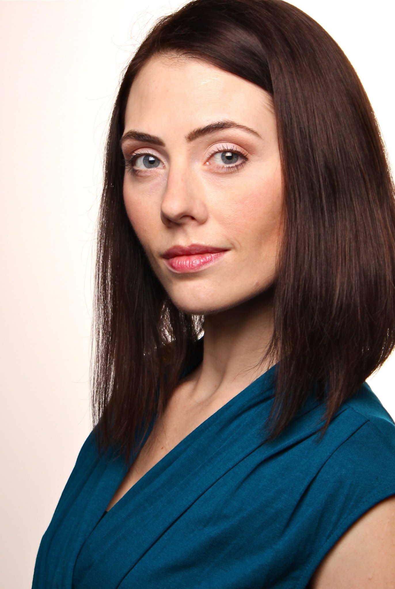 Фото - Эдриэнн Уилкинсон: 1372x2048 / 307 Кб