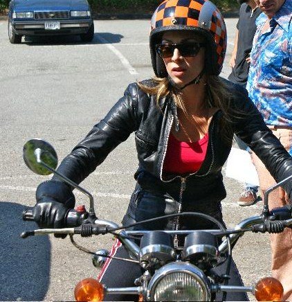 Фото - Даниэлла Евангелиста: 422x436 / 70 Кб