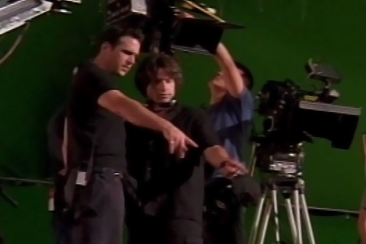 Фото - Майк Смит: 1200x800 / 65 Кб