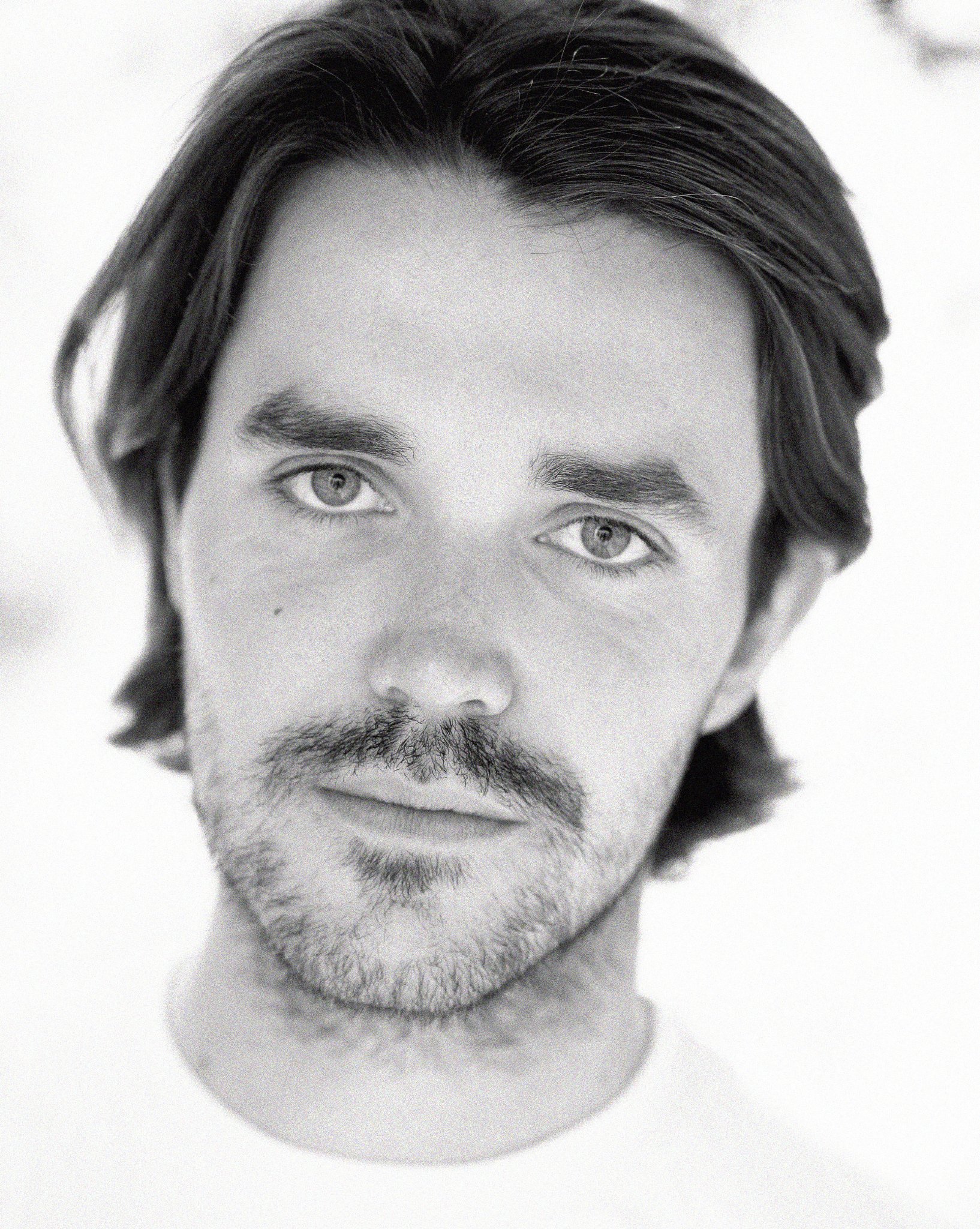 Фото - Джеймс Робинсон: 1634x2048 / 843 Кб