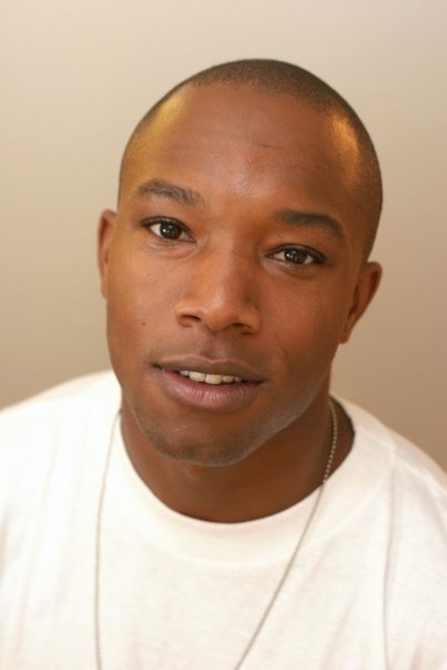 Фото - Aaron Joseph: 403x604 / 24 Кб