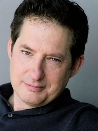 Фото - Джералд Эмерик: 381x510 / 27 Кб