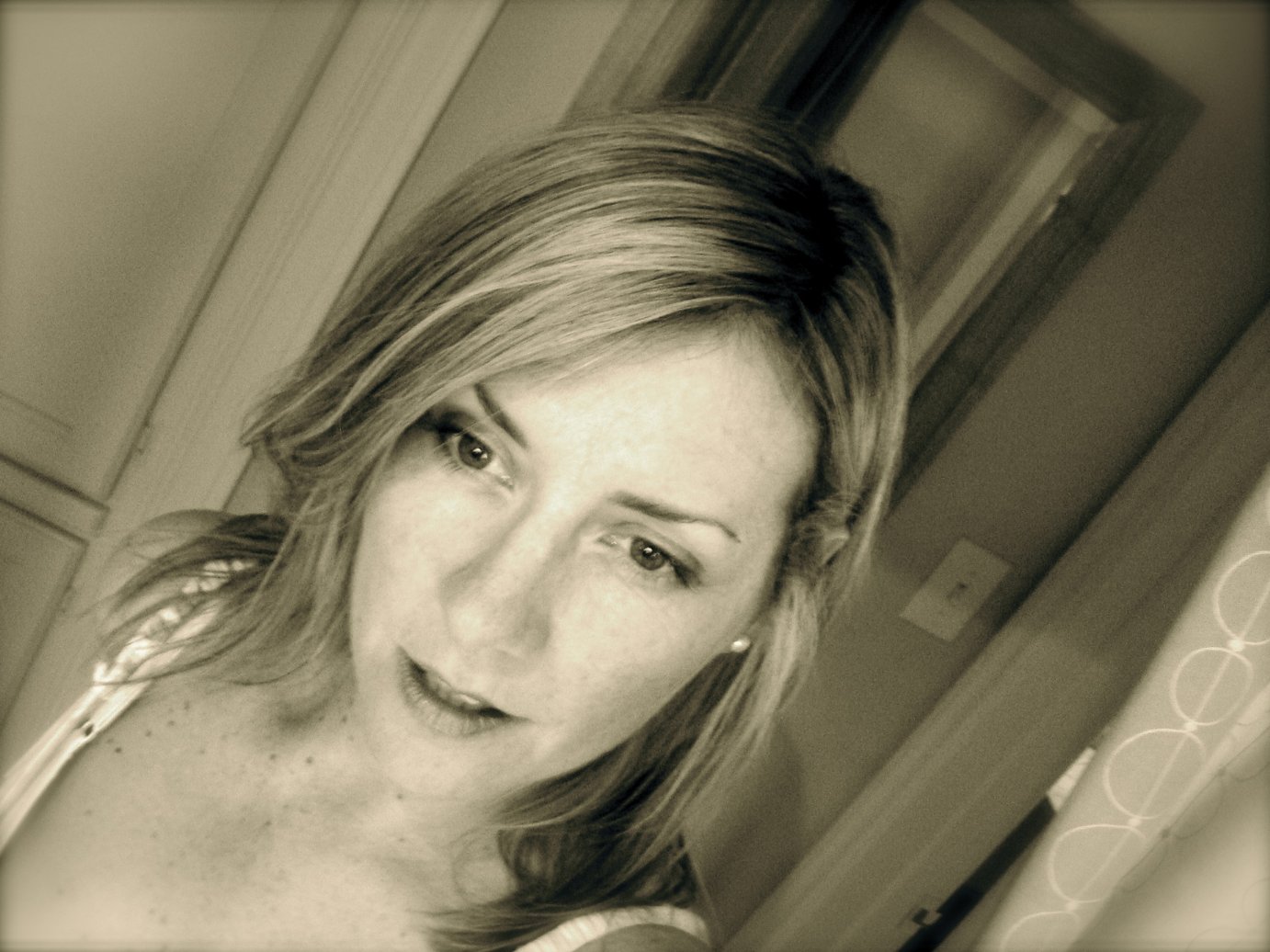 Фото - Molly Bryant: 1382x1036 / 200 Кб