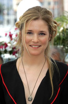 Фото - Наташа Ренье: 261x400 / 23 Кб