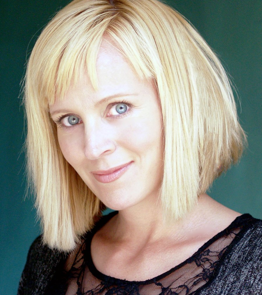 Фото - Анджела Лэндис: 900x1011 / 172 Кб