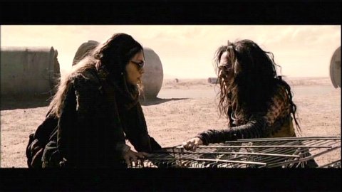 Фото - Лора Каннингэм: 480x270 / 27 Кб