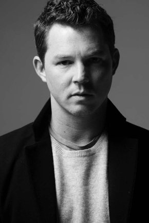 Фото - Шон Хэтоси: 290x435 / 17 Кб