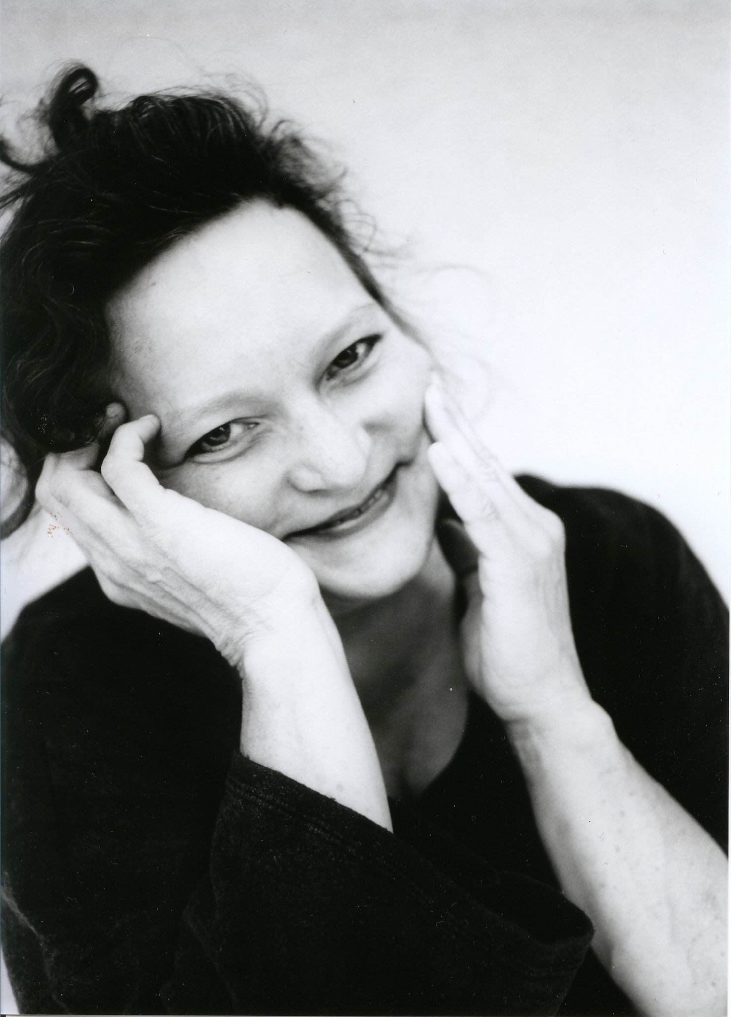 Фото - Lee Delong: 1473x2048 / 265 Кб