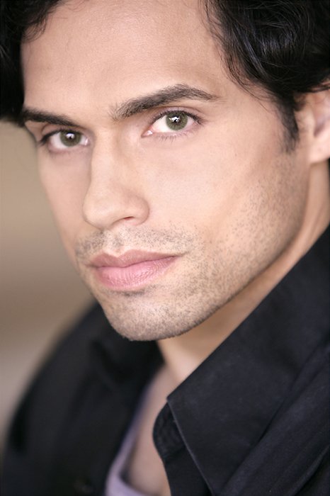 Фото - Дэнни Арройо: 466x700 / 42 Кб