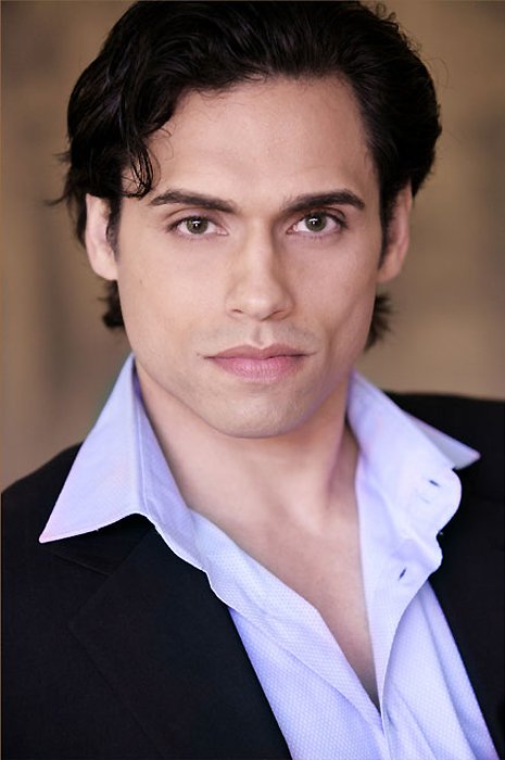 Фото - Дэнни Арройо: 465x700 / 45 Кб