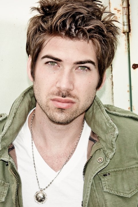 Фото - Торан Коделл: 480x720 / 84 Кб