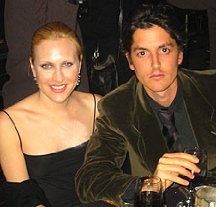 Фото - Charis Michelsen: 216x207 / 13 Кб