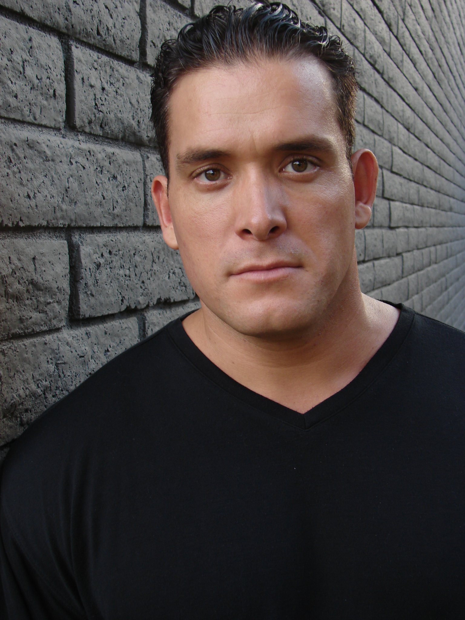 Фото - Хосе Росете: 1536x2048 / 406 Кб