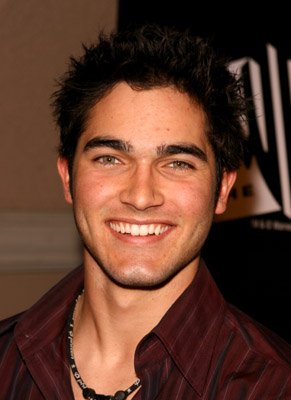 Фото - Тайлер Хэклин: 291x400 / 22 Кб