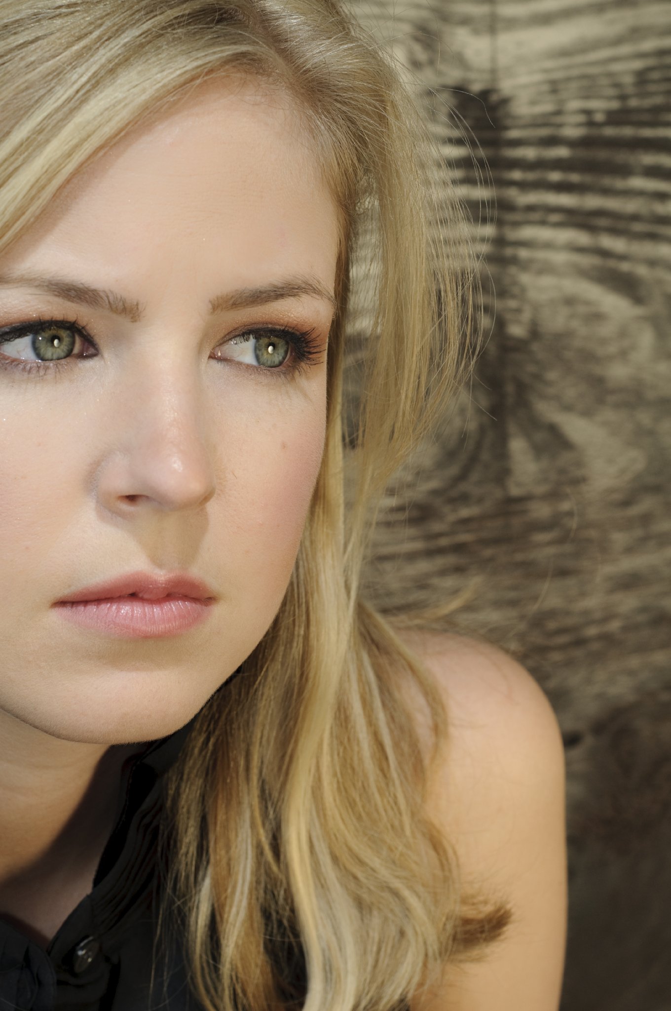 Фото - Кери Линн Прэтт: 1360x2048 / 307 Кб