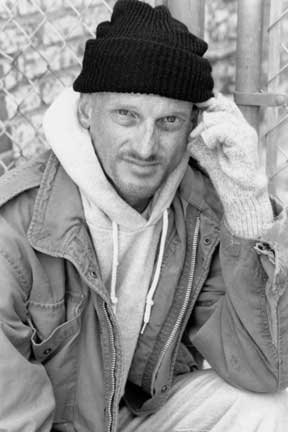 Фото - Roger Stoneburner: 288x432 / 25 Кб