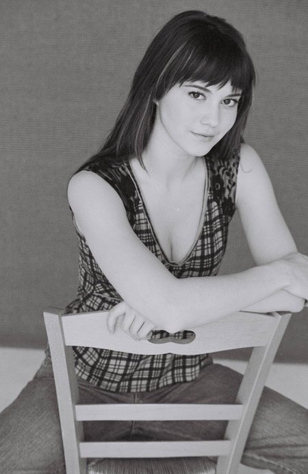 Фото - Мэри Элизабет Уинстэд: 450x691 / 51 Кб