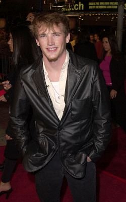 Фото - Уильям Ли Скотт: 250x400 / 19 Кб